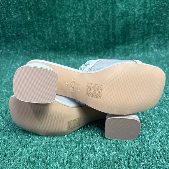 NWB Oasis Society Trina Mesh Block Heel Beige Mules Womens Size 6.5 - Picture 3 of 5